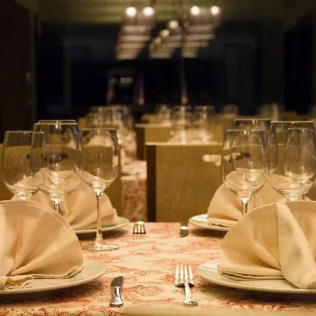 Hotel Mirador De 3*